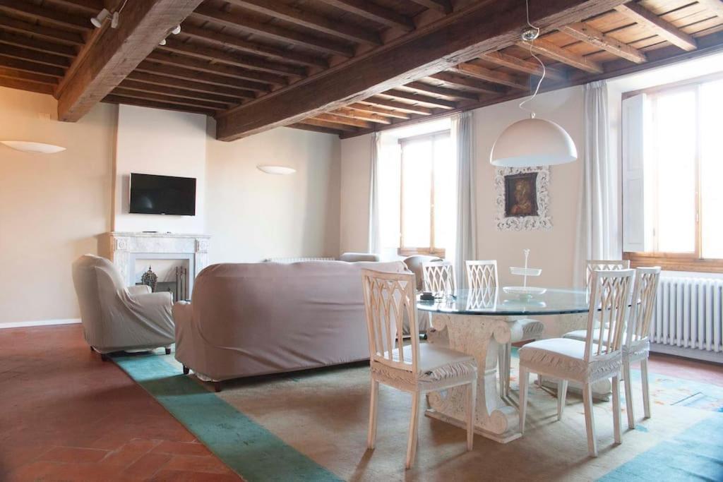 Tornabuoni Charming Apartment Florencia Exterior foto